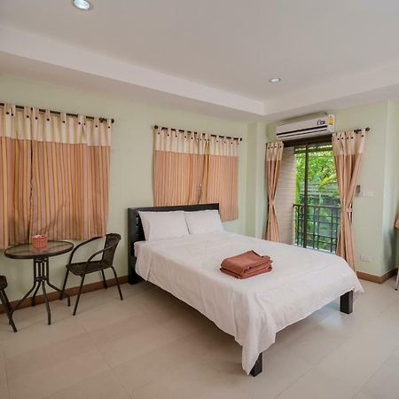 Banlanna Hotel Lampang Esterno foto