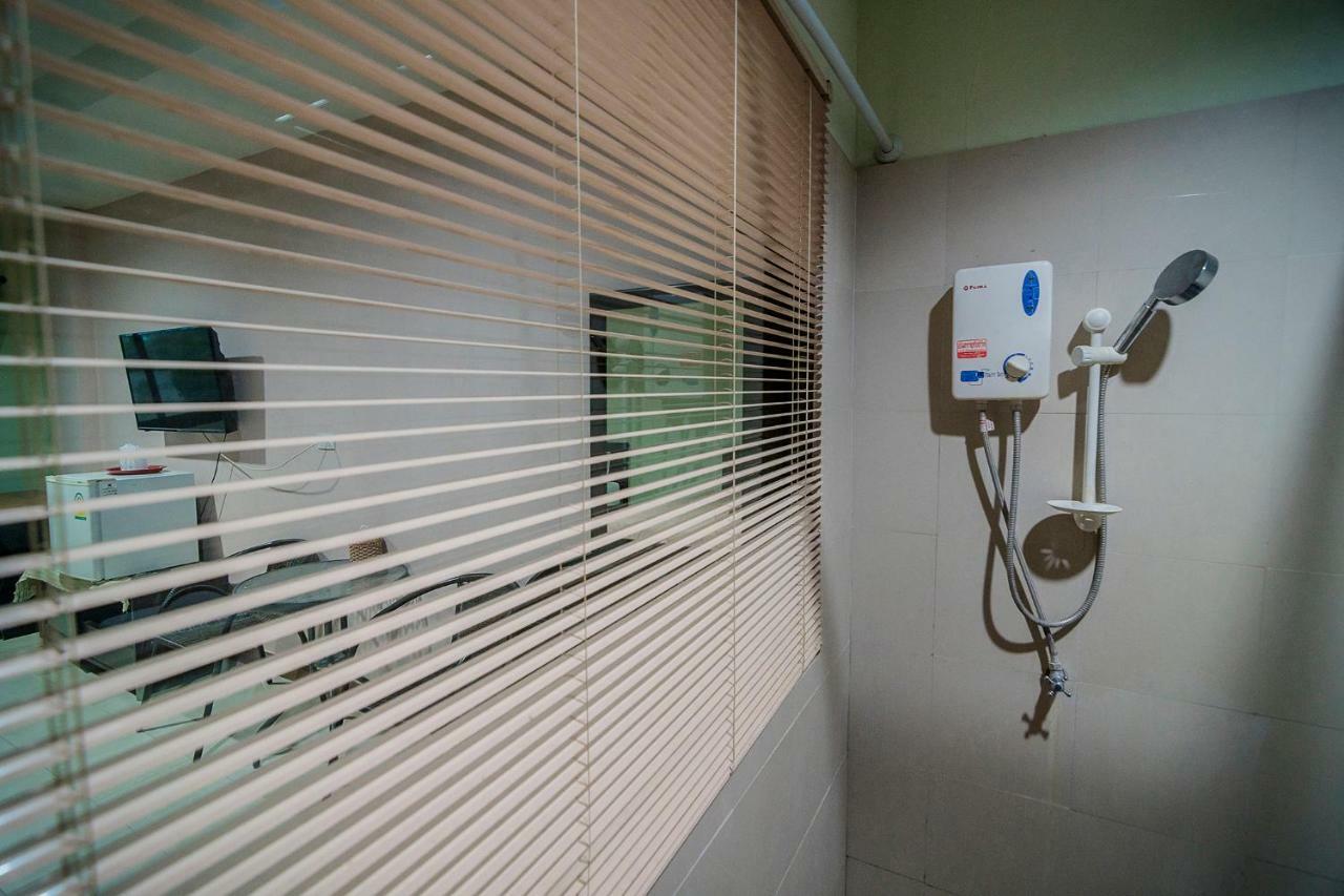 Banlanna Hotel Lampang Esterno foto