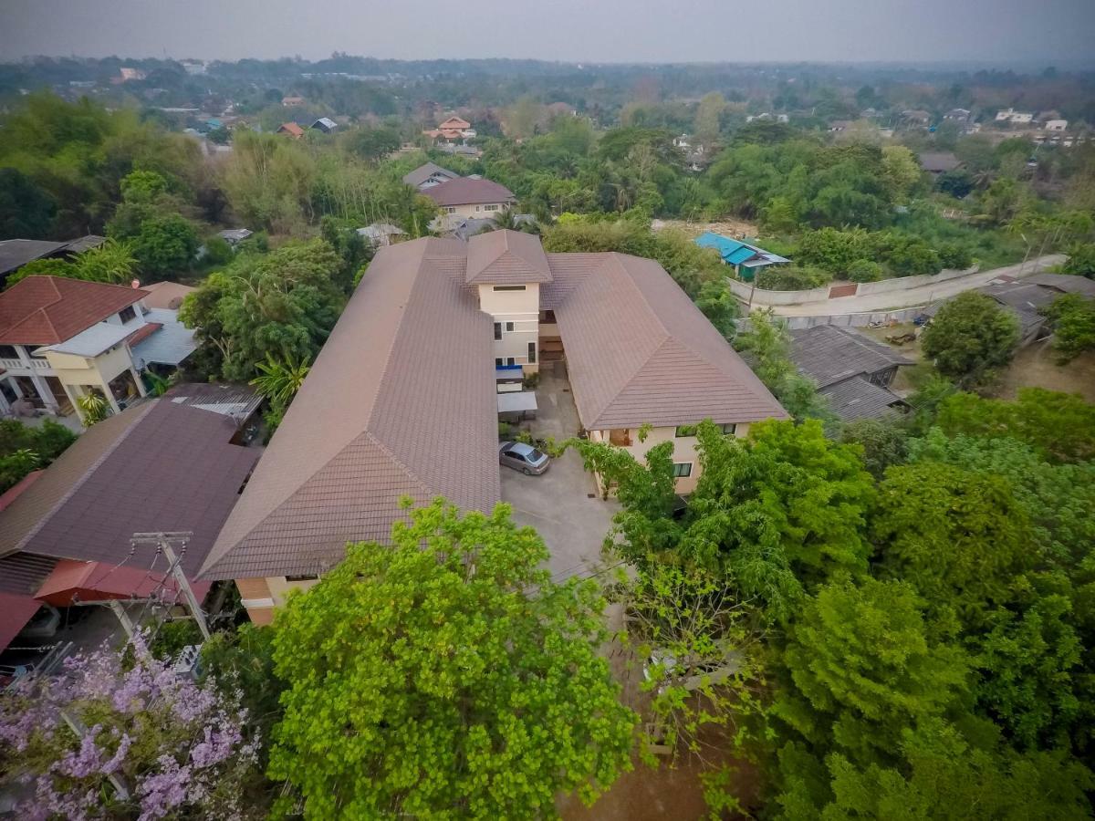 Banlanna Hotel Lampang Esterno foto