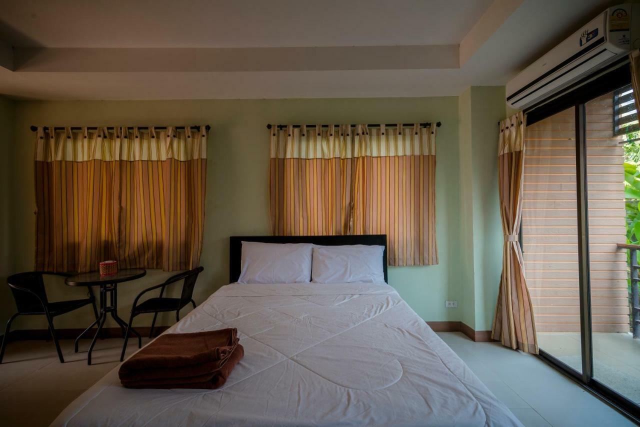Banlanna Hotel Lampang Esterno foto