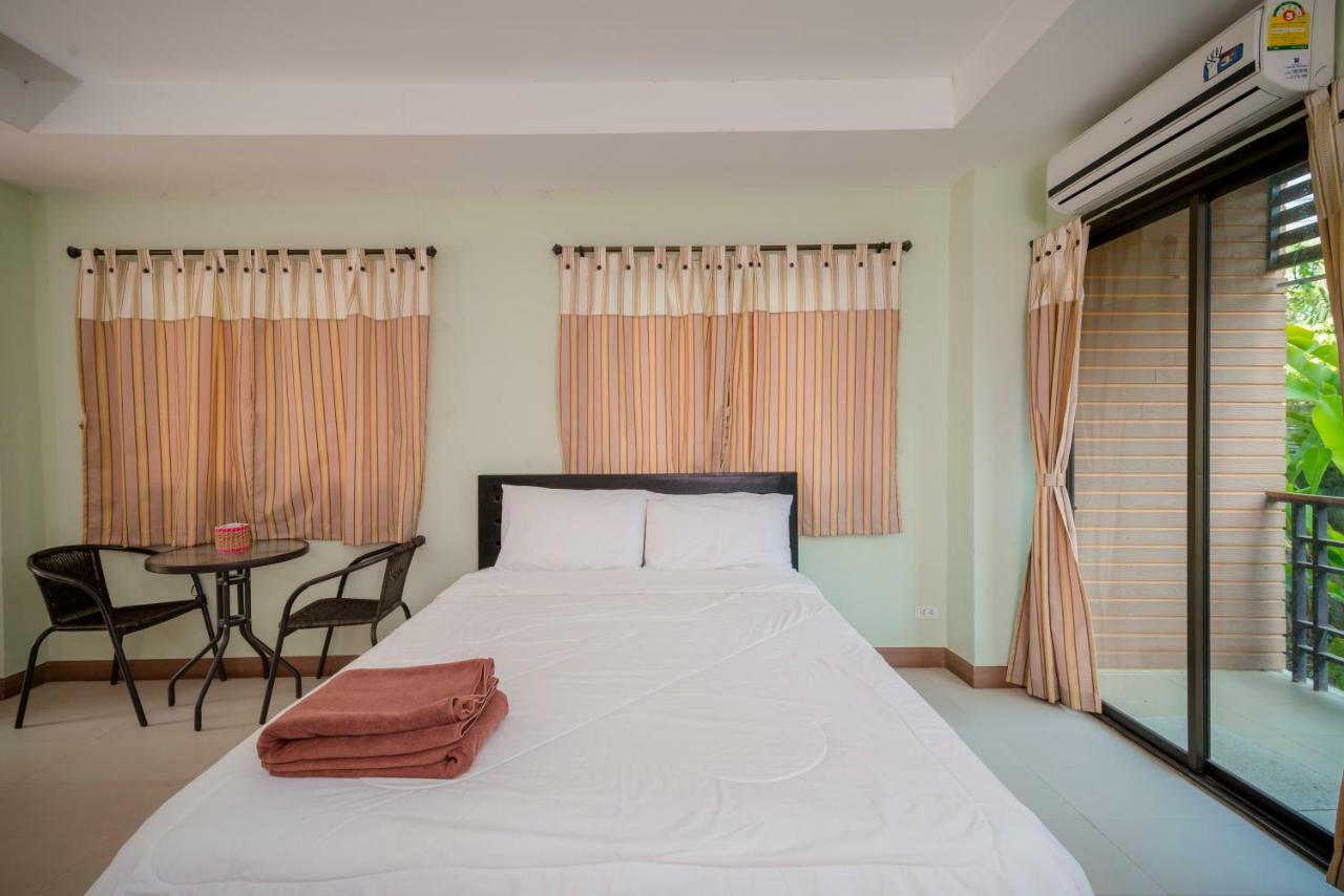 Banlanna Hotel Lampang Esterno foto