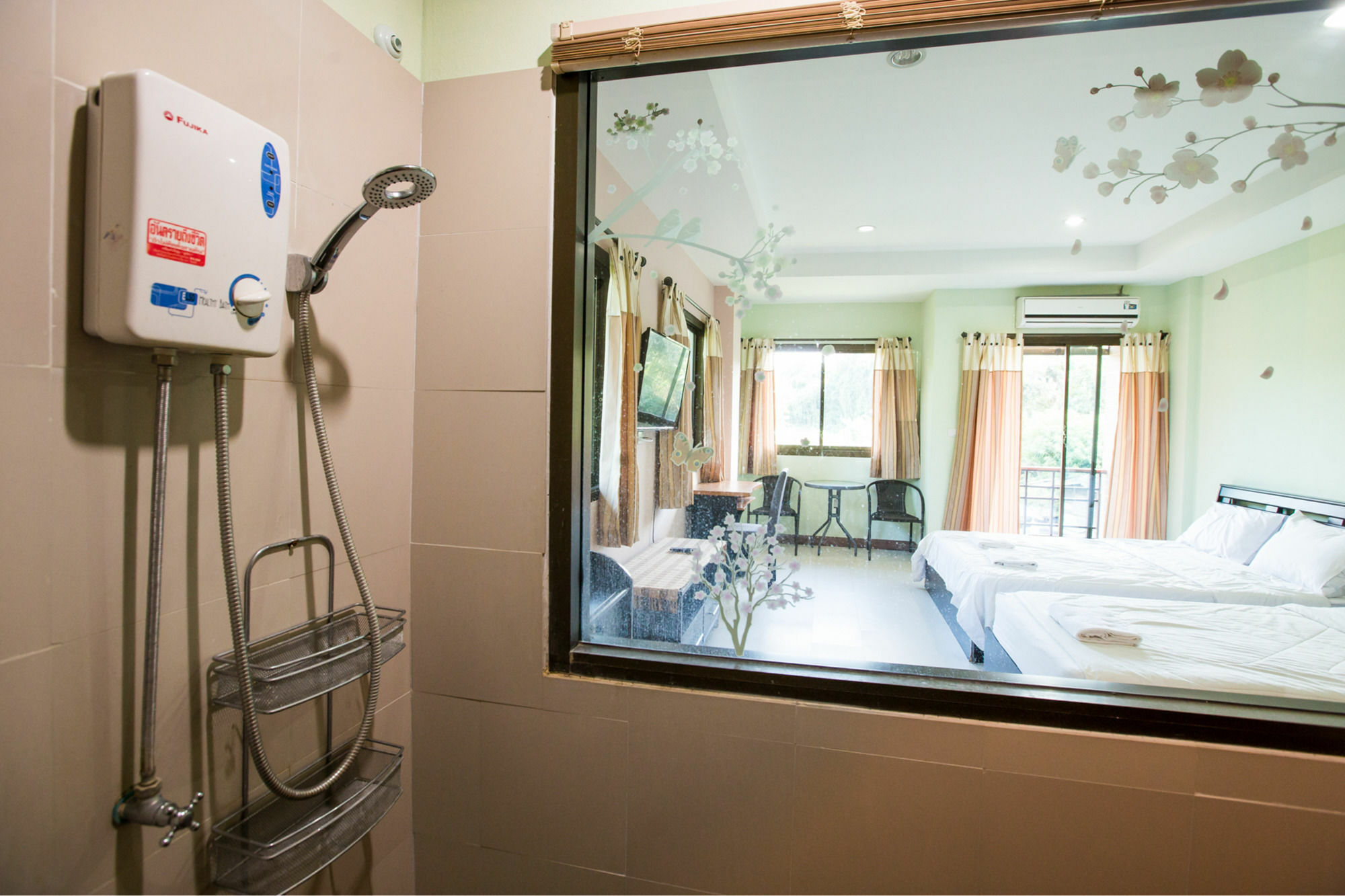 Banlanna Hotel Lampang Esterno foto