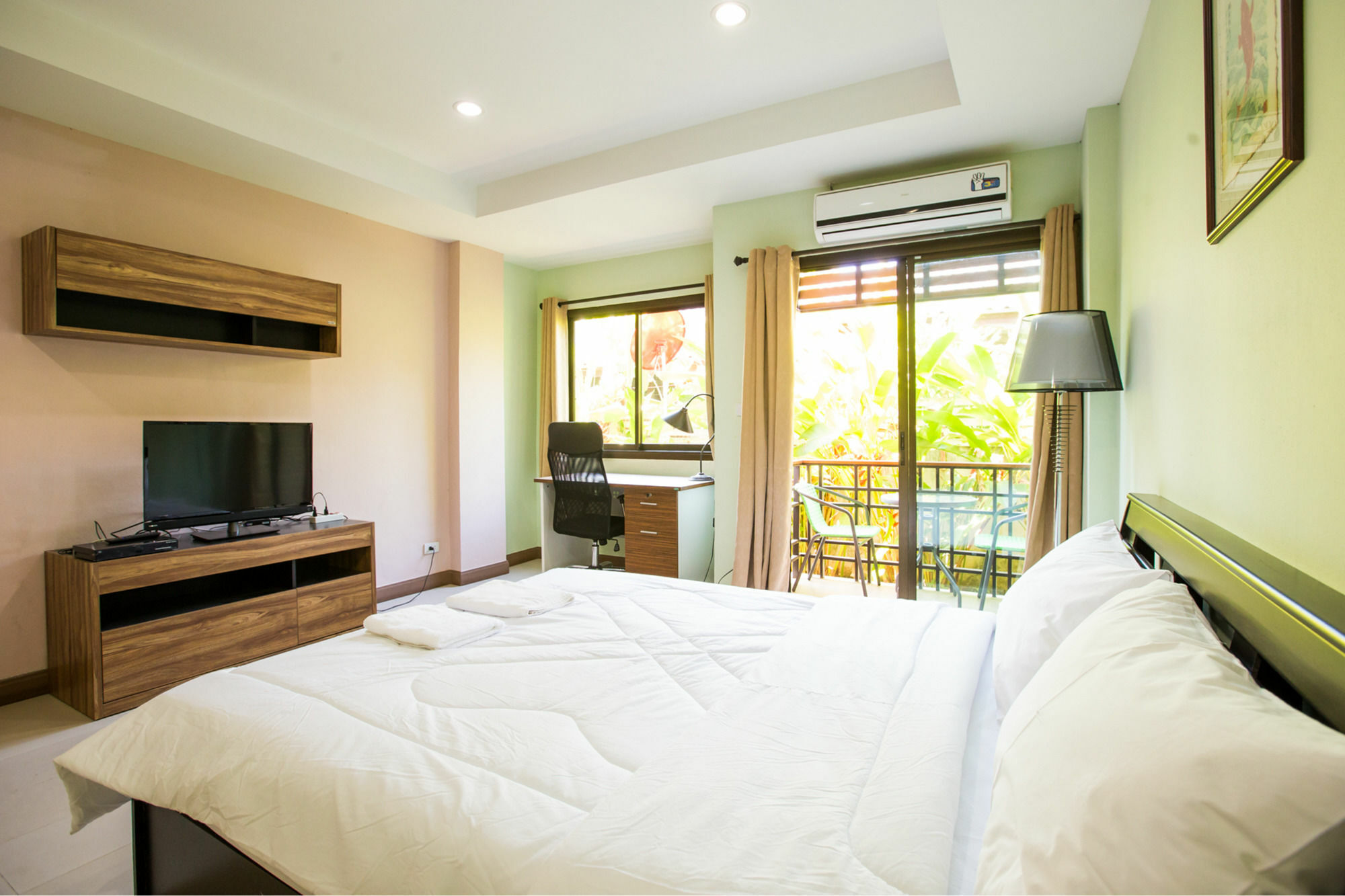 Banlanna Hotel Lampang Esterno foto